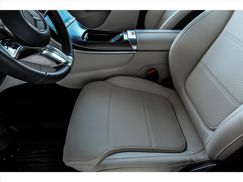 Certified 2026 Mercedes-Benz GLC 300 4MATIC image 11