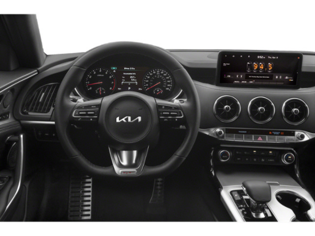 Certified 2022 Kia Stinger GT1 RWD image 9