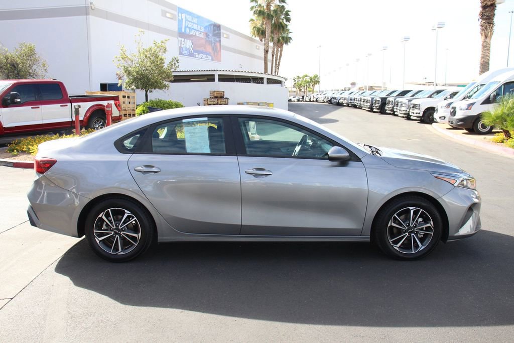 Used 2022 Kia Forte LXS FWD image 10