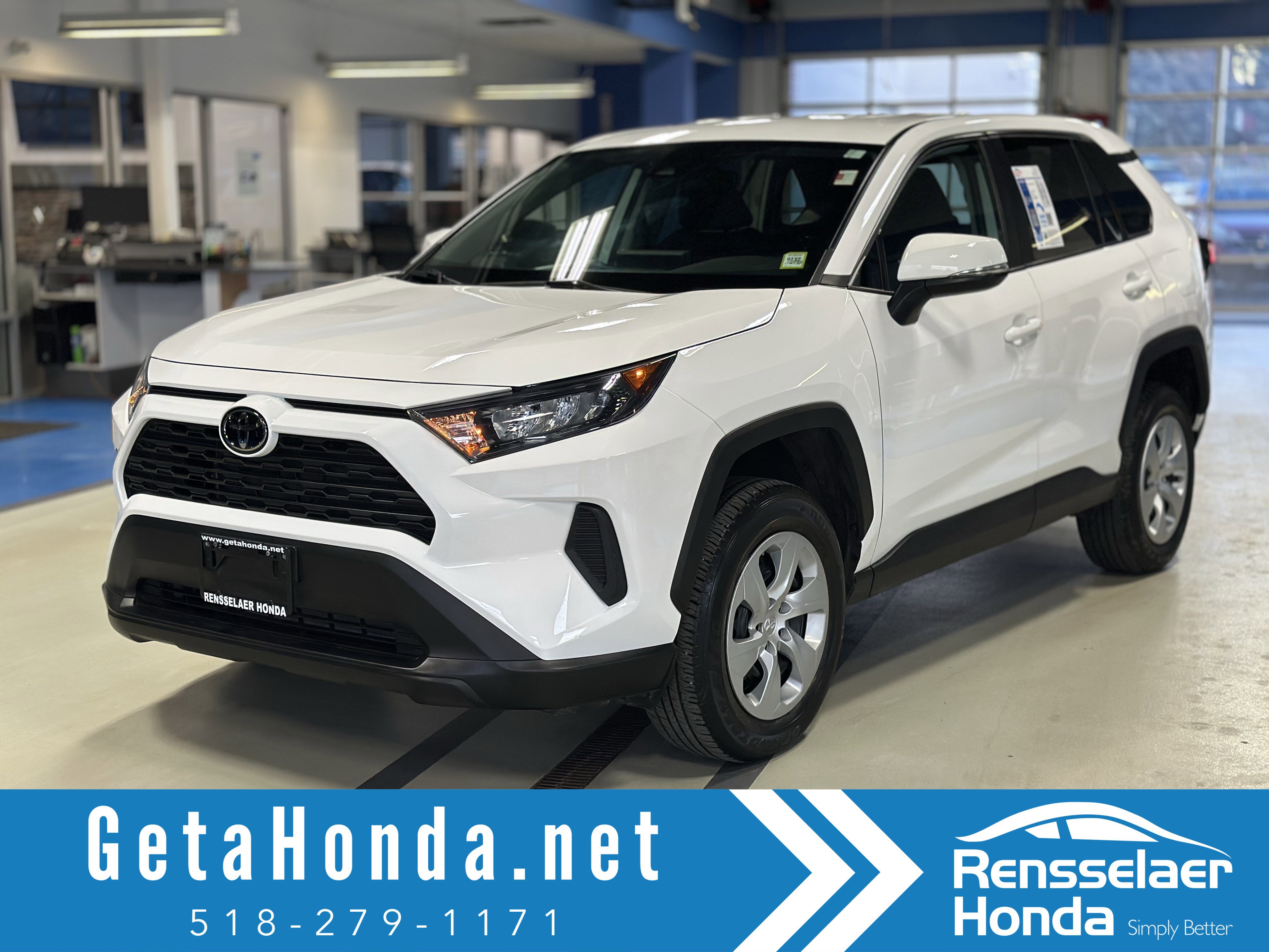 Used 2022 Toyota RAV4 LE w/ Carpet Mat Package (TMS) video 1