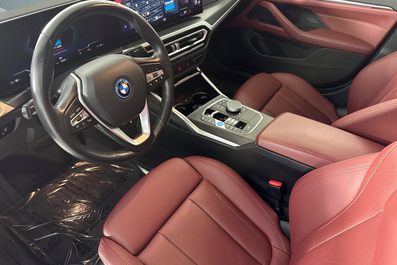 Used 2023 BMW i4 eDrive35 w/ Premium Package RWD image 4