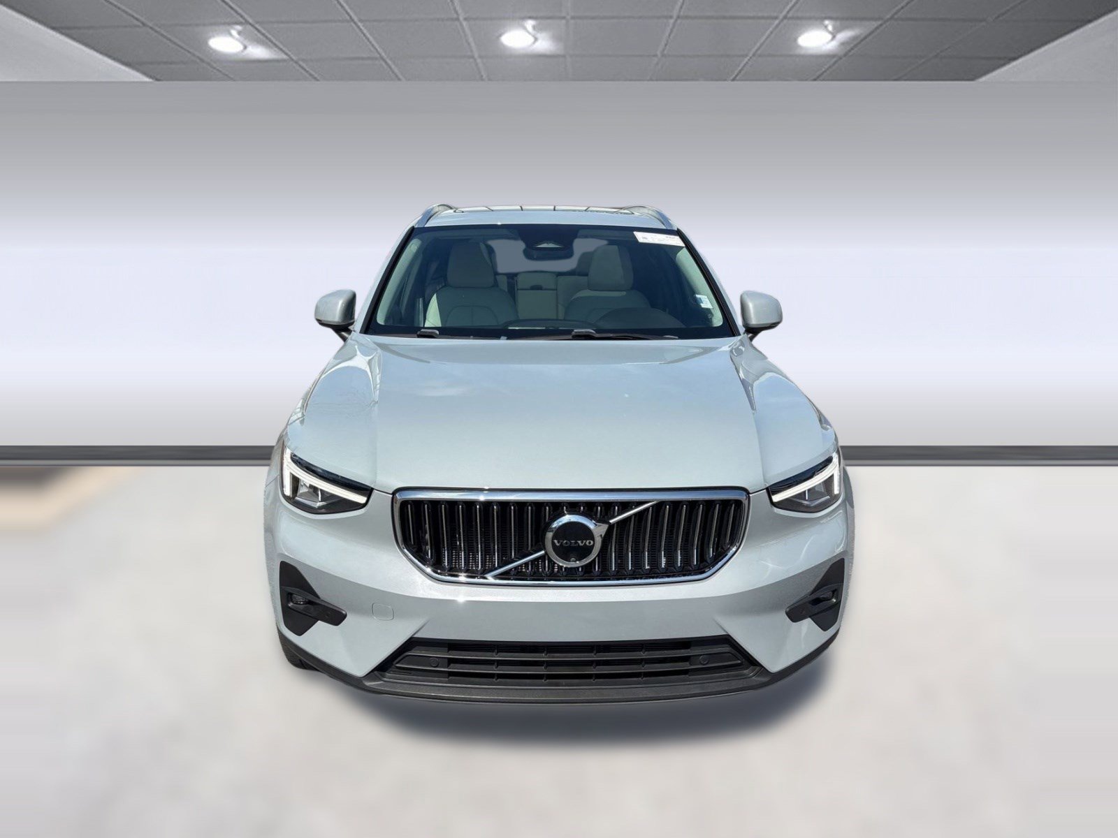 Certified 2024 Volvo XC40 B5 Plus w/ Protection Package Premier image 6