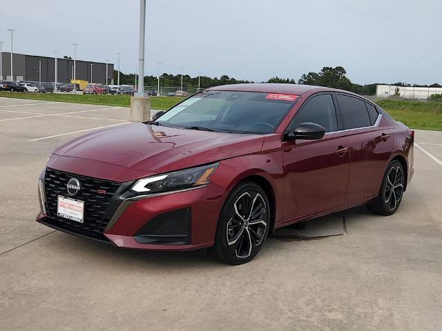 Certified 2023 Nissan Altima 2.5 SR FWD image 3