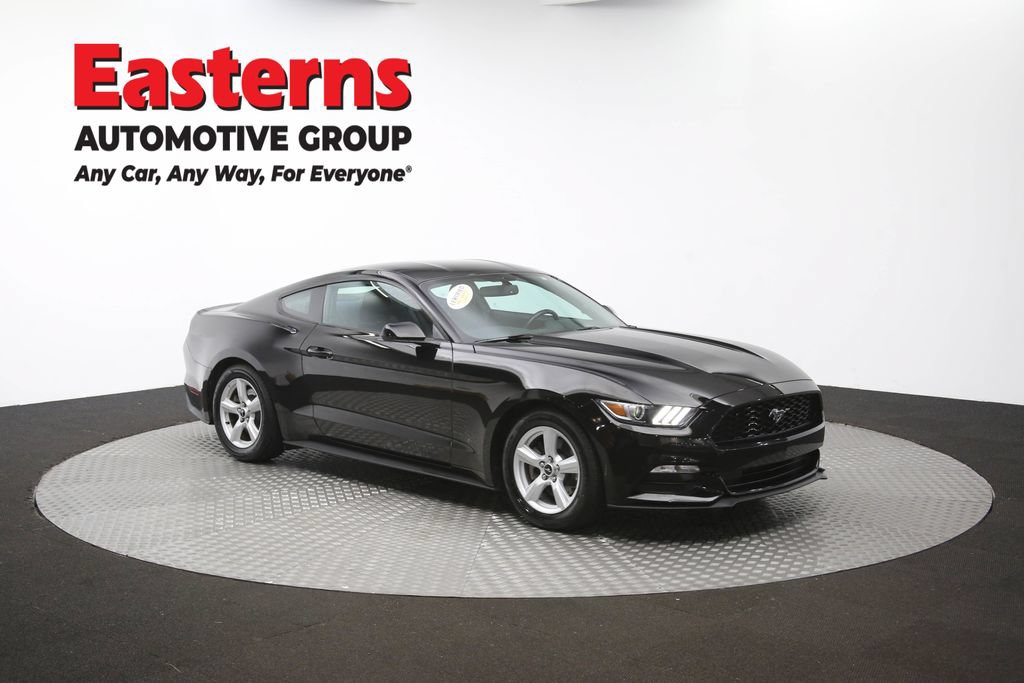 Used 2017 Ford Mustang Coupe RWD image 45