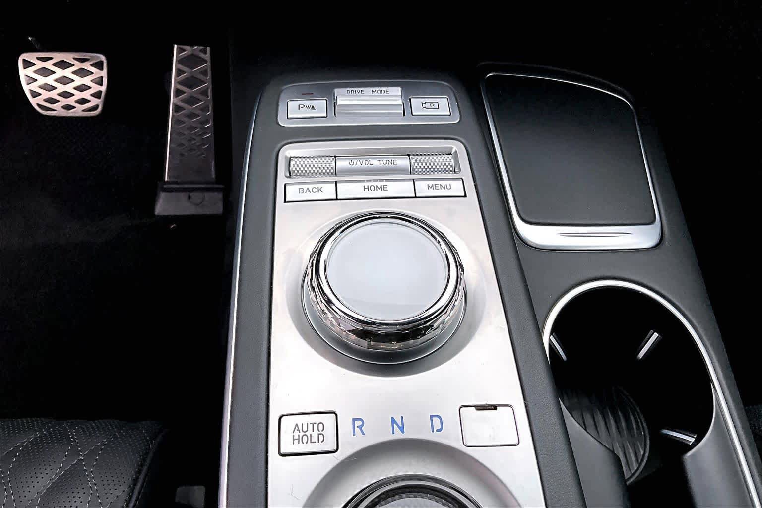 Used 2023 Genesis GV70 3.5T Sport w/ Sport Prestige Package AWD/4WD image 34
