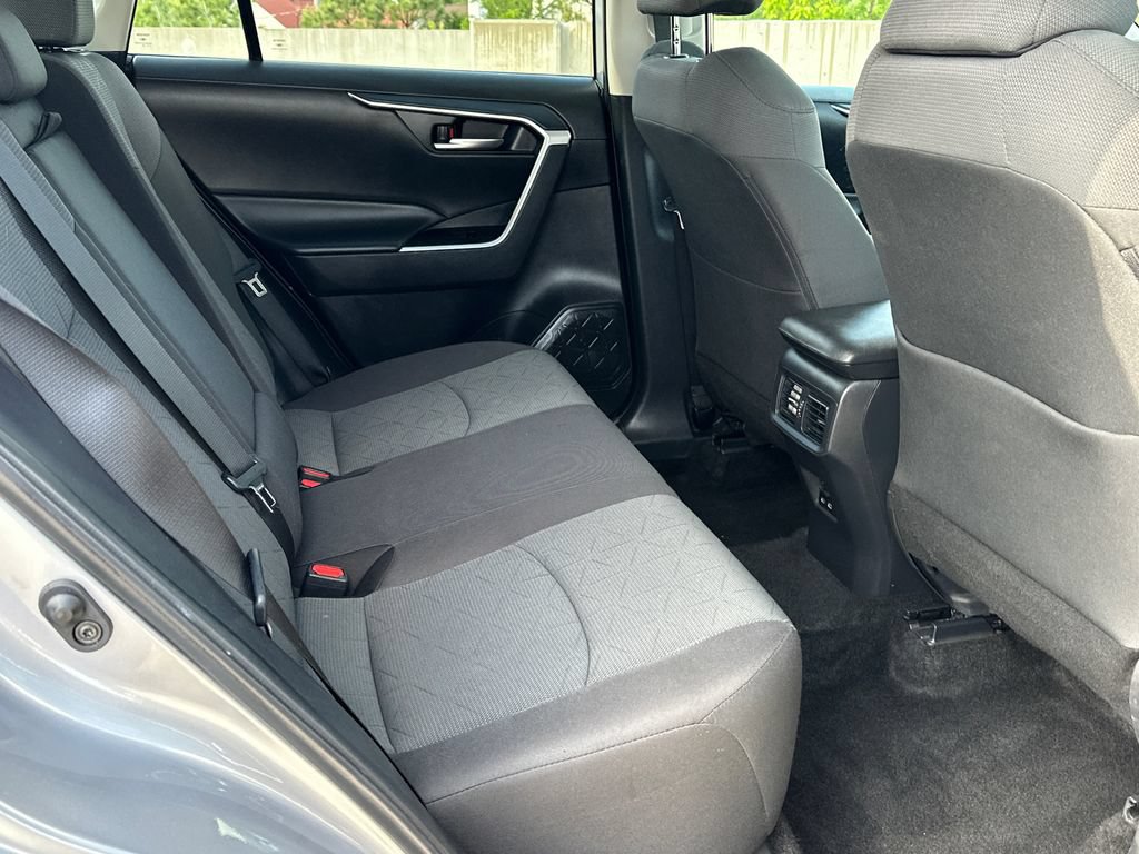 Used 2024 Toyota RAV4 XLE FWD image 14