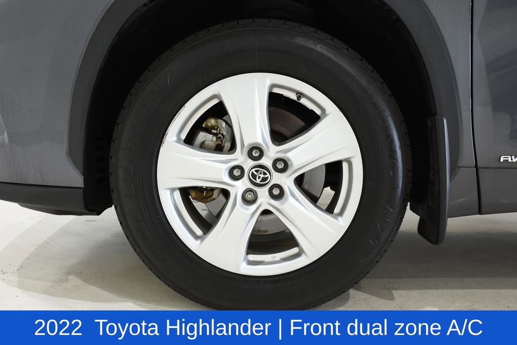 Used 2022 Toyota Highlander LE image 6