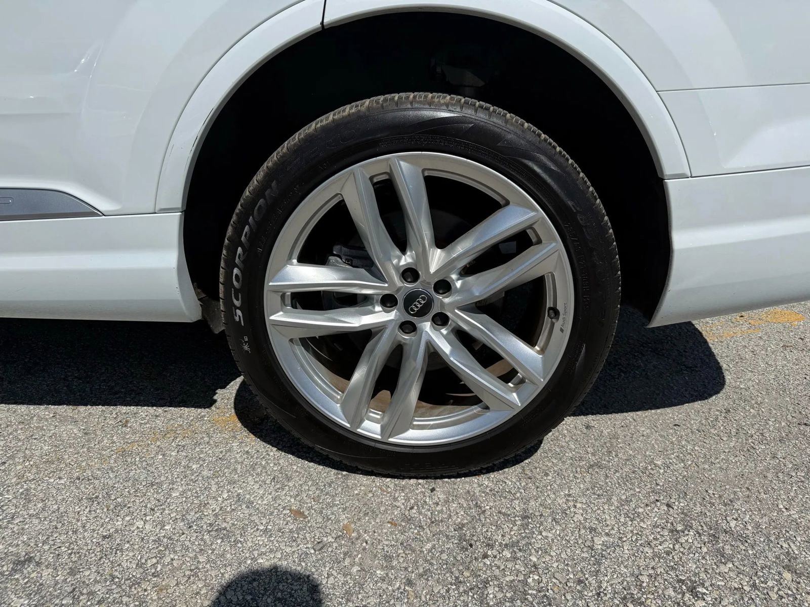 Used 2018 Audi Q7 3.0T Prestige image 23