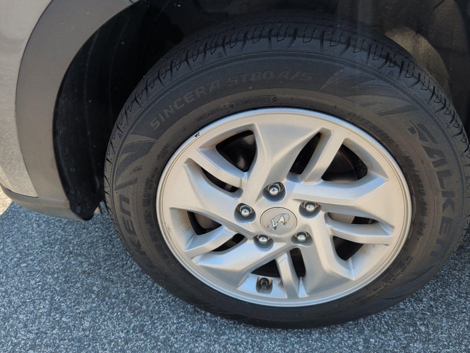 Used 2021 Hyundai Venue SE FWD image 10