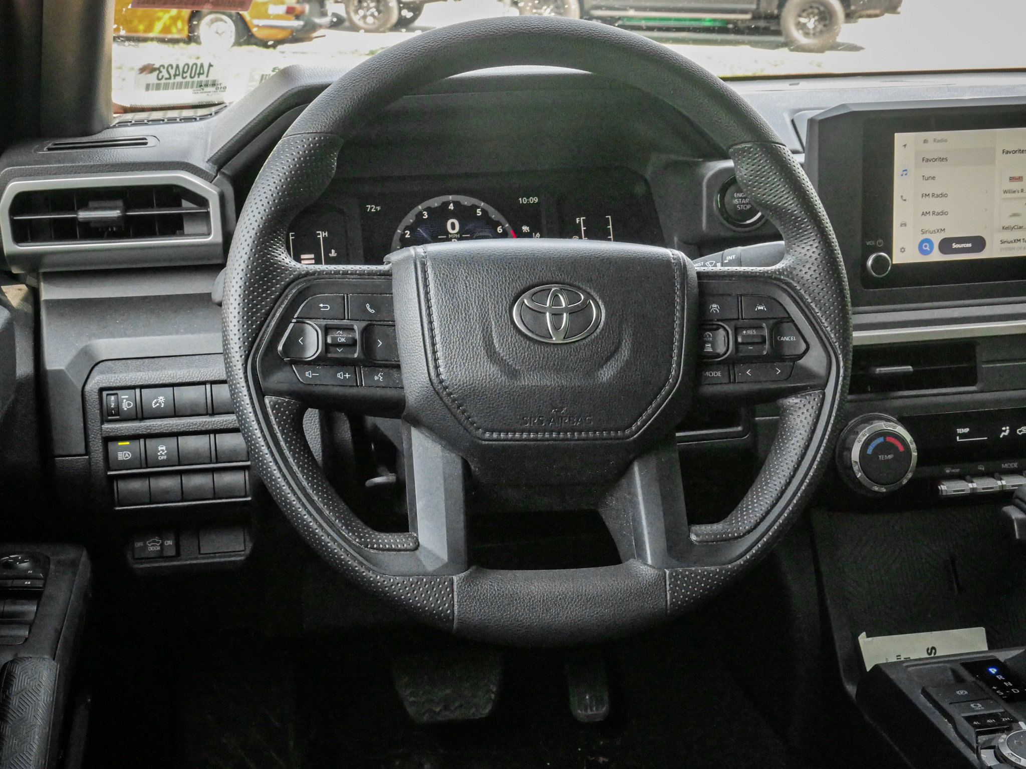 Used 2025 Toyota Tacoma SR AWD/4WD image 6