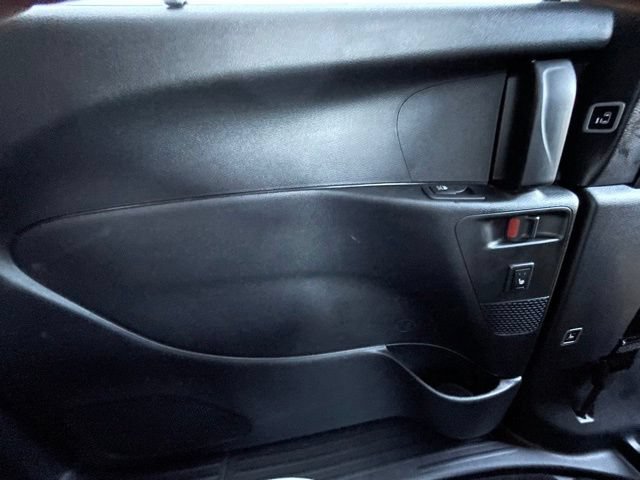 Used 2025 Chrysler Pacifica Limited AWD/4WD image 23