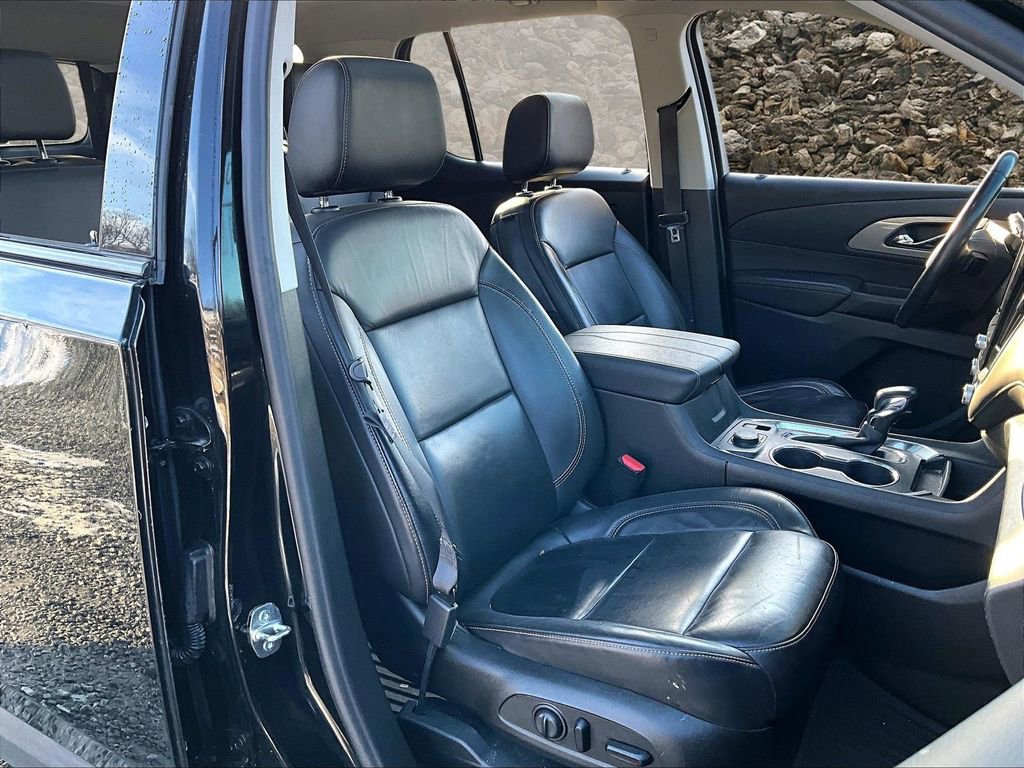 Used 2021 Chevrolet Traverse RS image 7