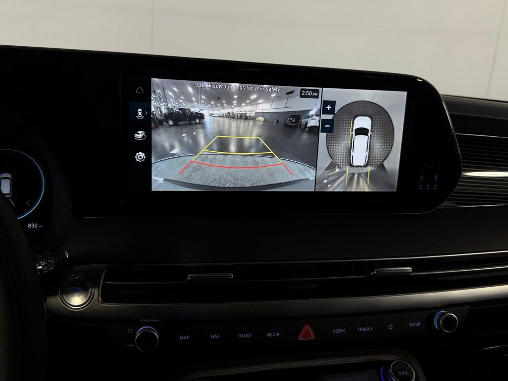 Used 2025 Hyundai Palisade Calligraphy image 19