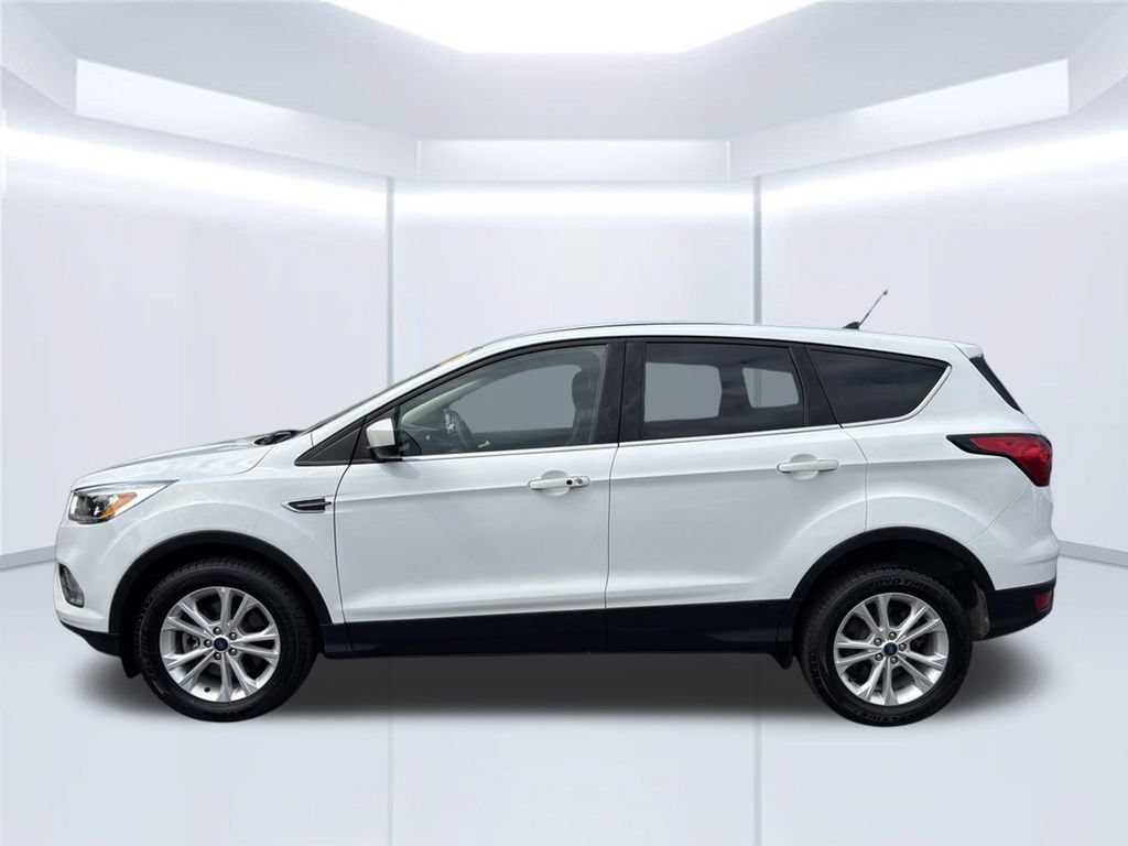 Used 2019 Ford Escape SE AWD/4WD image 2
