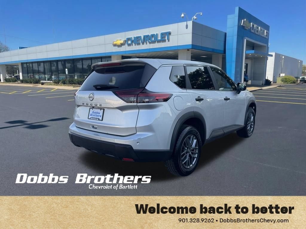 Used 2024 Nissan Rogue S FWD image 8