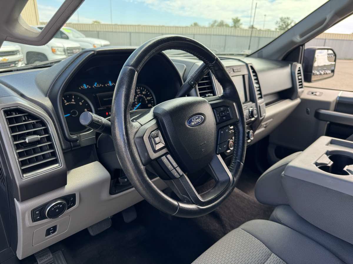 Used 2017 Ford F150 XLT w/ Equipment Group 302A Luxury AWD/4WD image 24