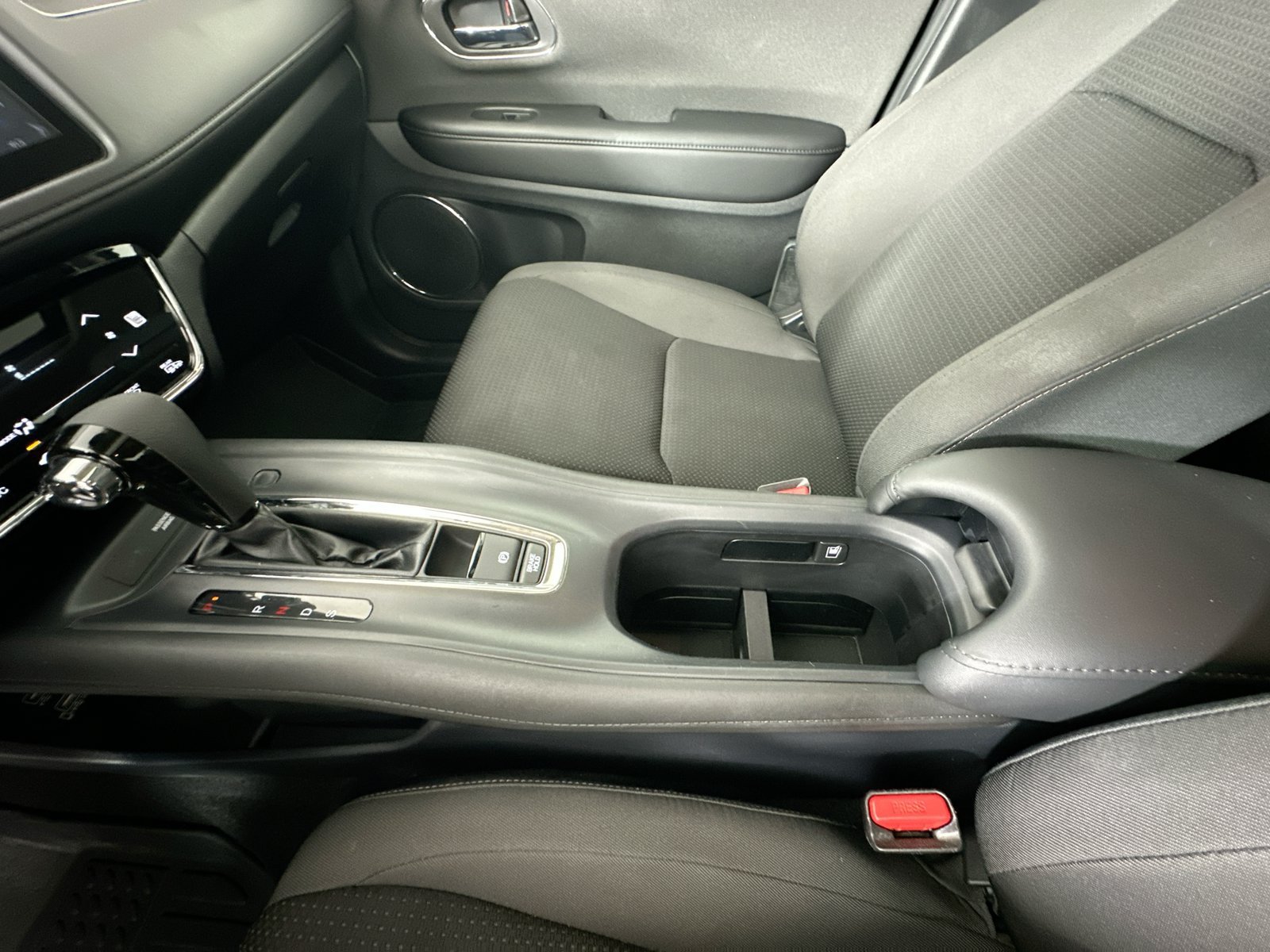 Used 2022 Honda HR-V EX image 29