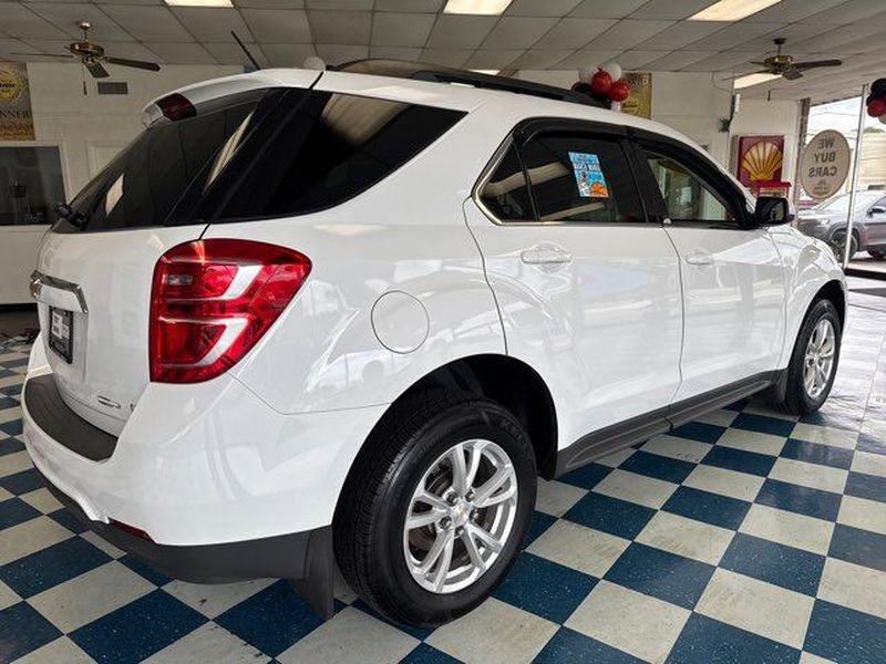 Used 2017 Chevrolet Equinox LT w/ Convenience Package image 5