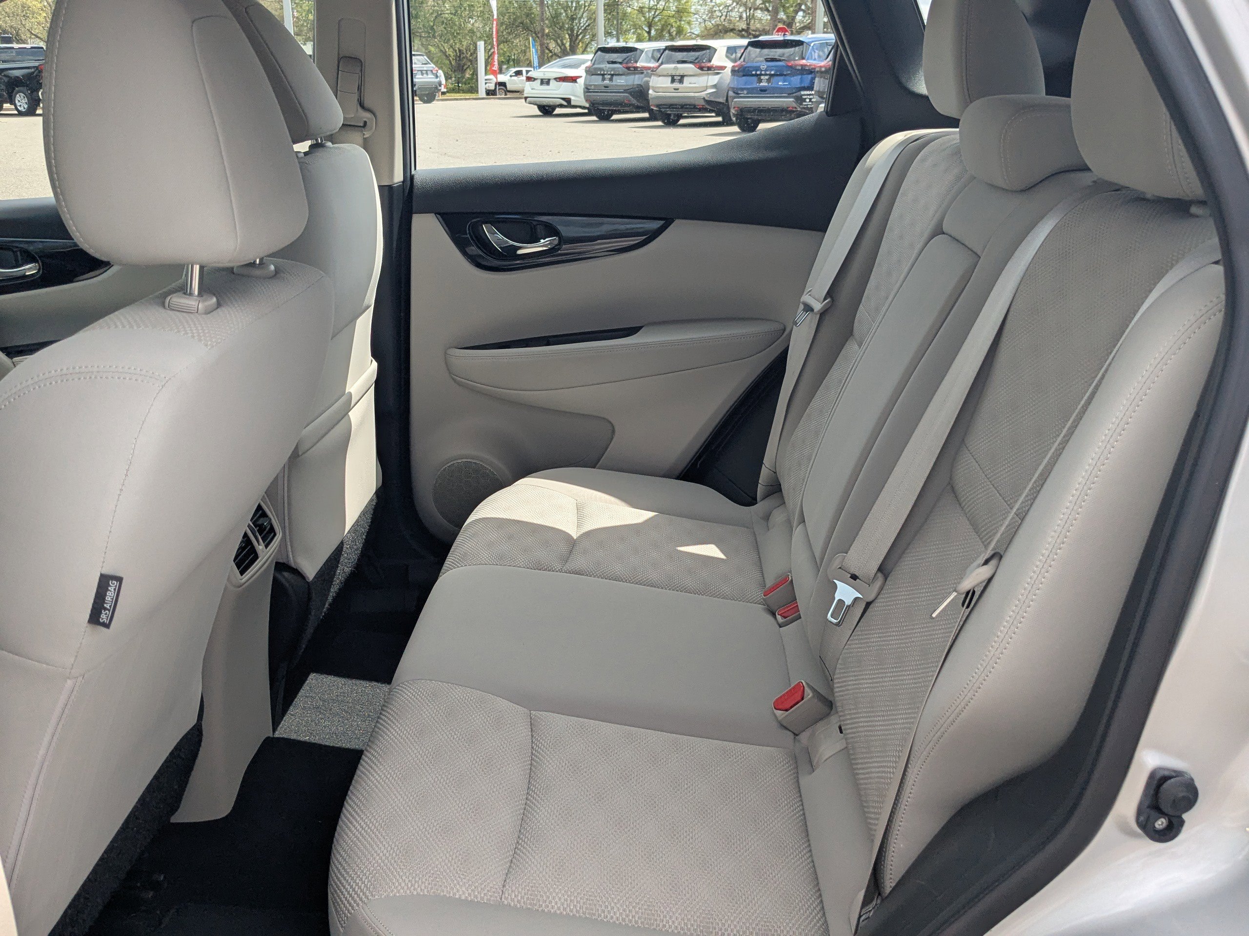 Used 2019 Nissan Rogue Sport SV image 14