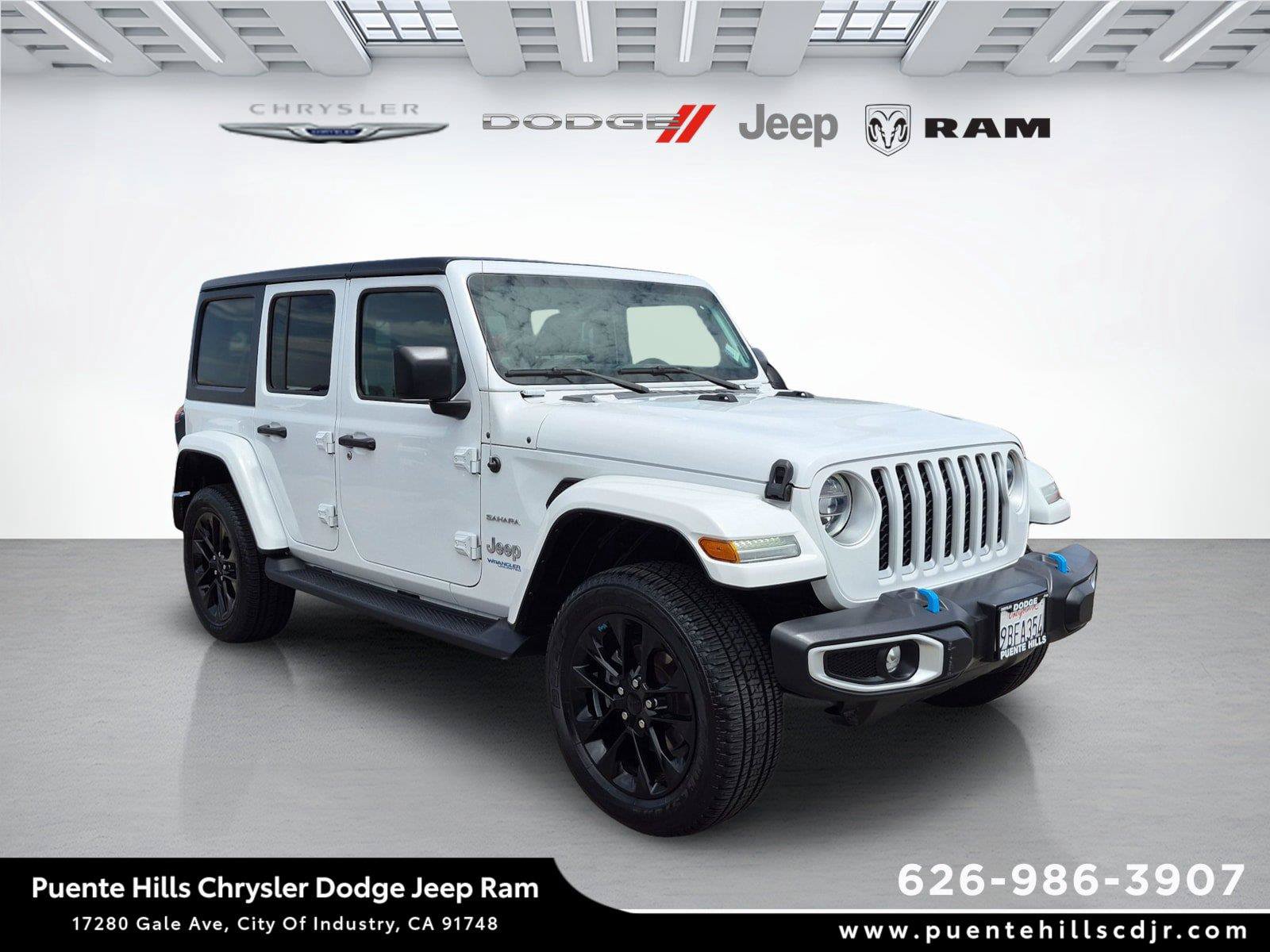 Used 2022 Jeep Wrangler Unlimited Sahara AWD/4WD image 1