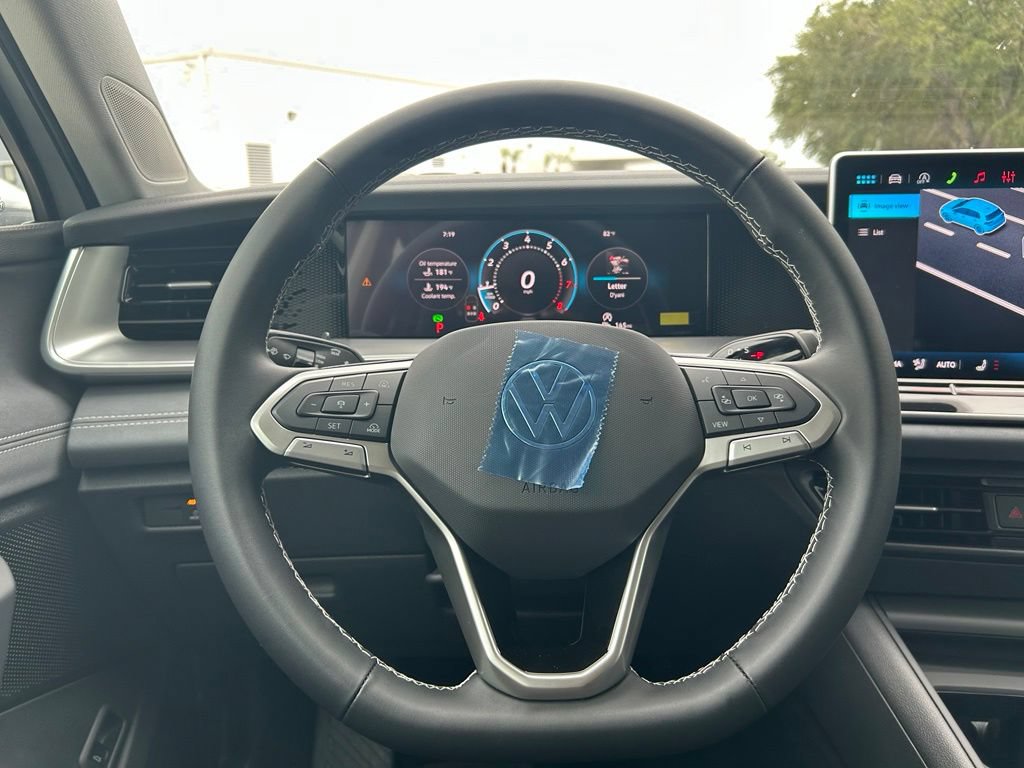 New 2026 Volkswagen Tiguan SE FWD image 19