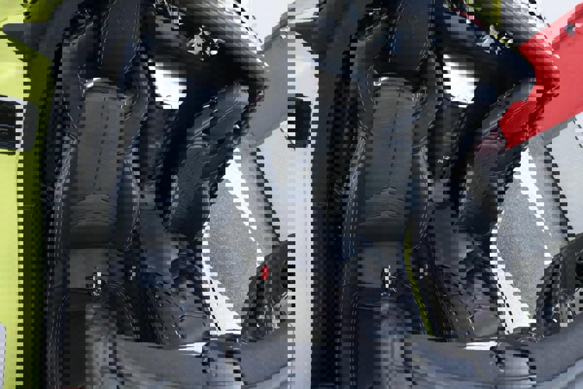 Used 2022 Chevrolet Corvette Stingray Premium Cpe w/ Z51 Performance Package image 21