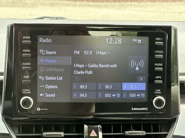 Used 2022 Toyota Corolla LE FWD image 11