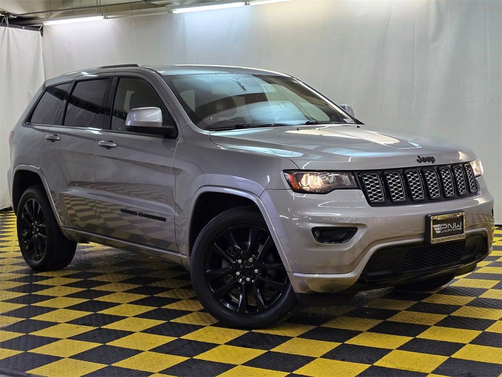 Used 2018 Jeep Grand Cherokee Altitude