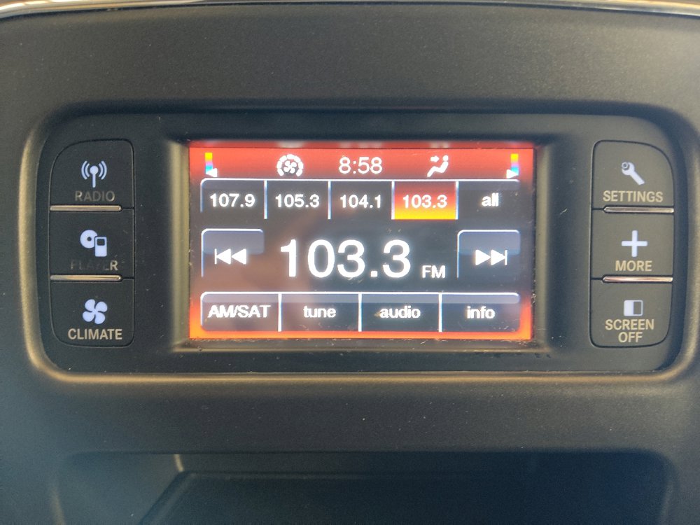 Used 2020 Dodge Journey SE FWD image 25