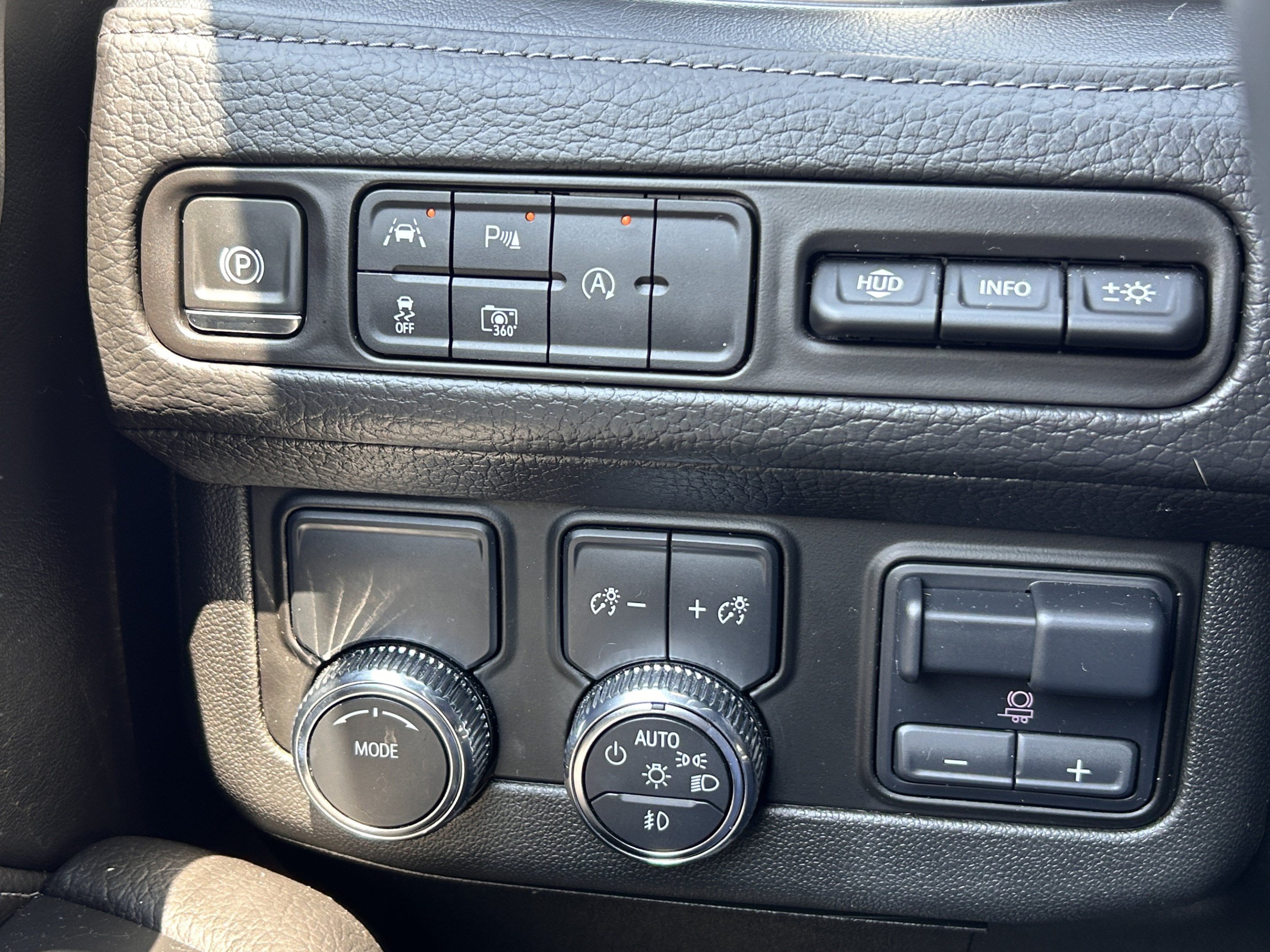 Used 2024 GMC Yukon Denali w/ Max Trailering Package RWD image 19