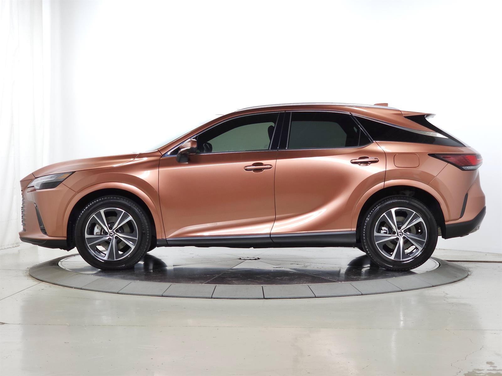 Certified 2024 Lexus RX 350 Premium w/ Convenience Package FWD image 4
