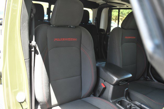 Used 2023 Jeep Gladiator Rubicon w/ Cold Weather Group AWD/4WD image 26