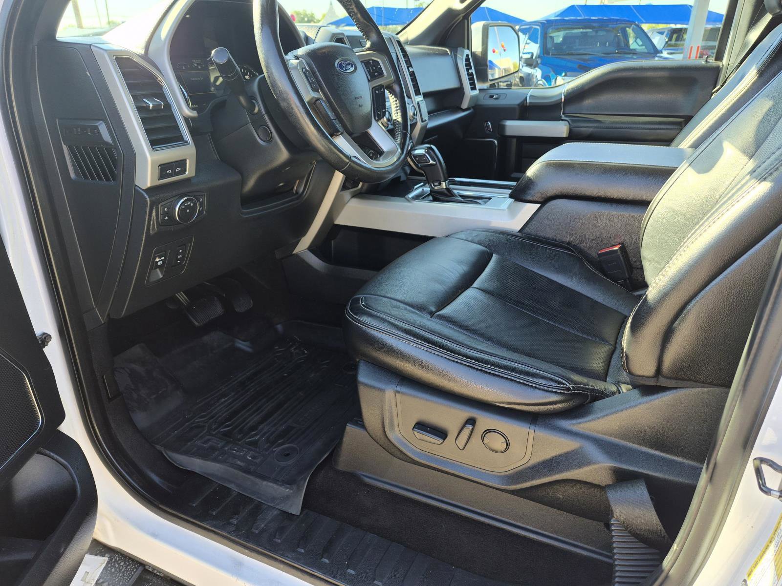 Used 2019 Ford F150 Lariat w/ Equipment Group 502A Luxury AWD/4WD image 2