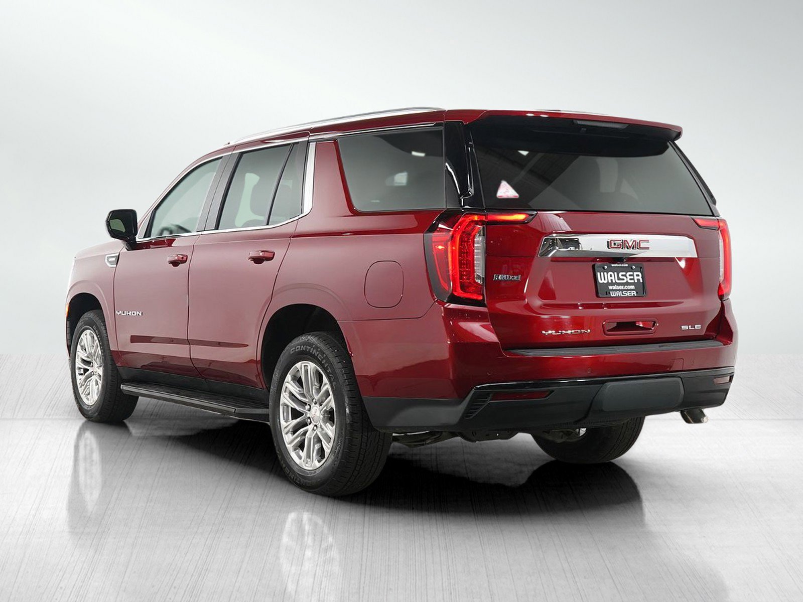 Used 2021 GMC Yukon SLE image 3