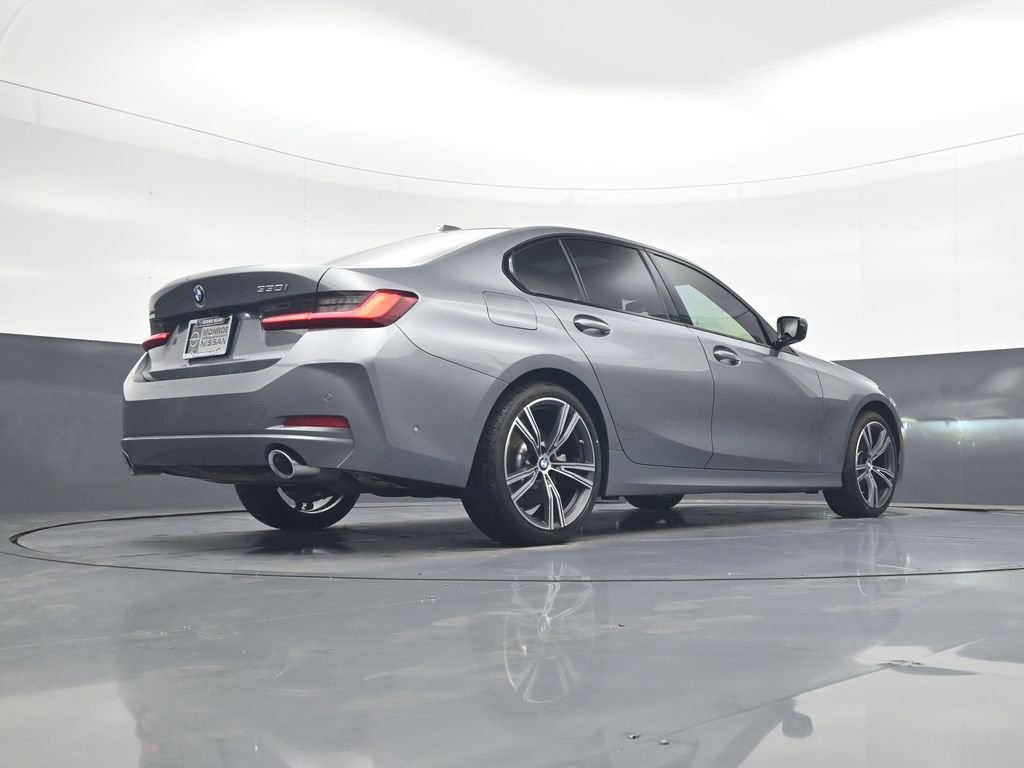 Used 2023 BMW 330i xDrive Sedan w/ Premium Package image 23