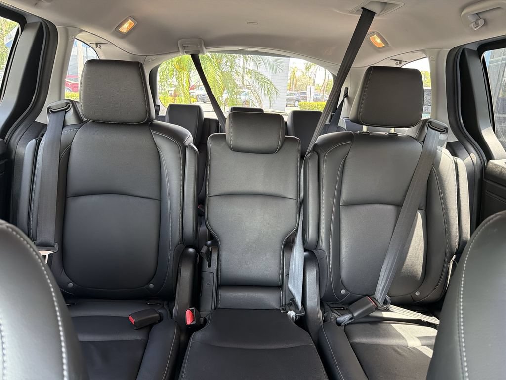 Certified 2024 Honda Odyssey Touring image 12