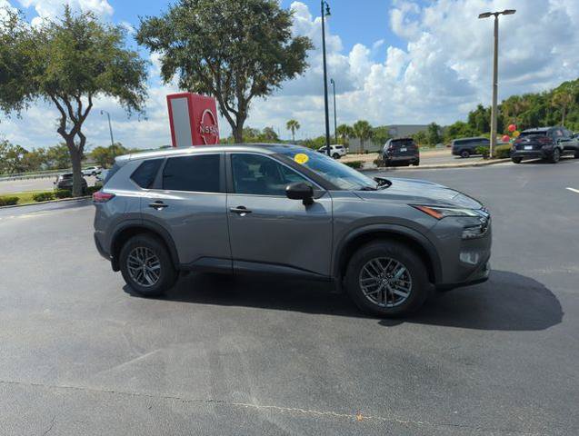 Certified 2021 Nissan Rogue S FWD image 2
