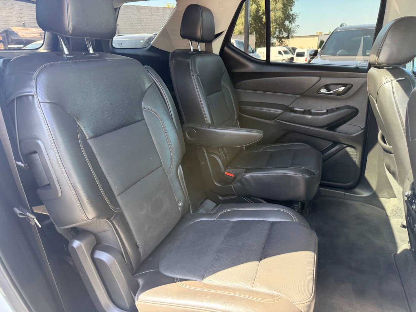 Used 2020 Chevrolet Traverse Premier AWD/4WD image 29