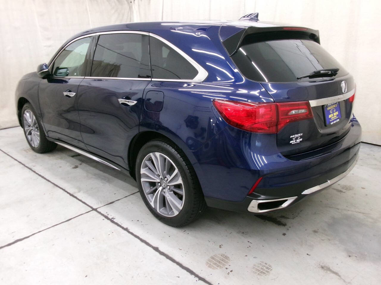 Used 2018 Acura MDX SH-AWD w/ Technology Package image 5