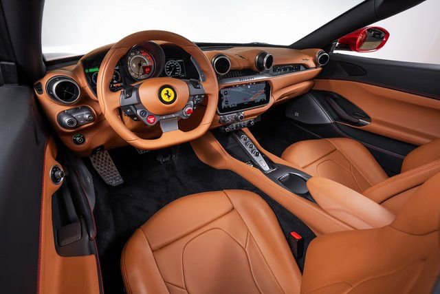 Certified 2019 Ferrari Portofino image 30
