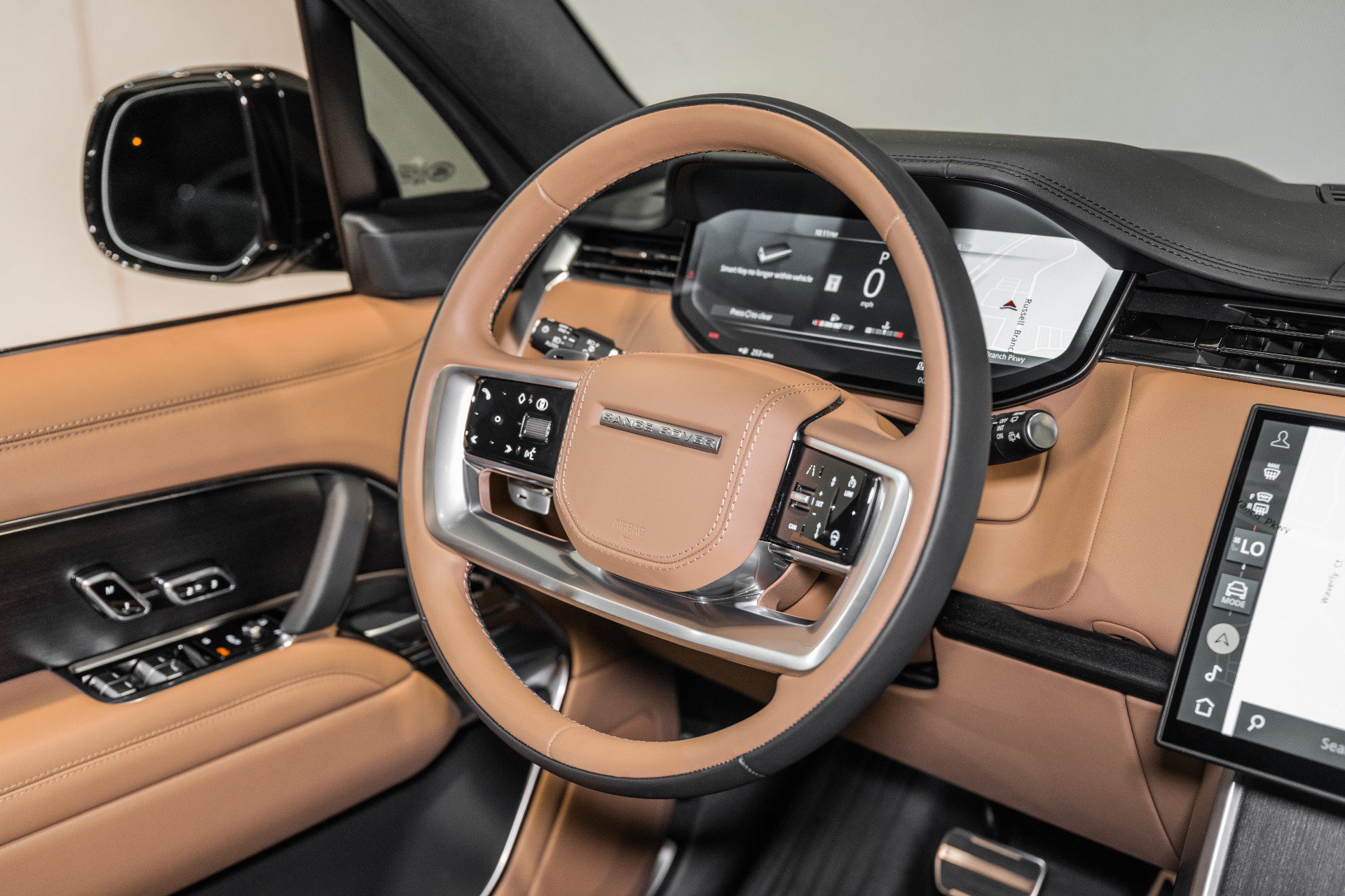 Used 2026 Land Rover Range Rover SE AWD/4WD image 29