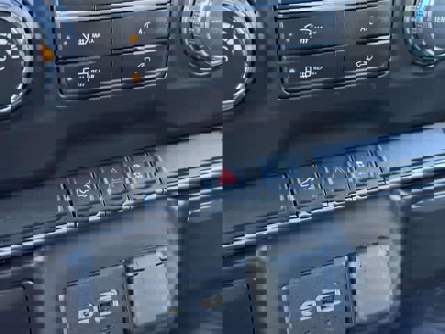 Used 2021 Chevrolet Silverado 1500 Custom image 26