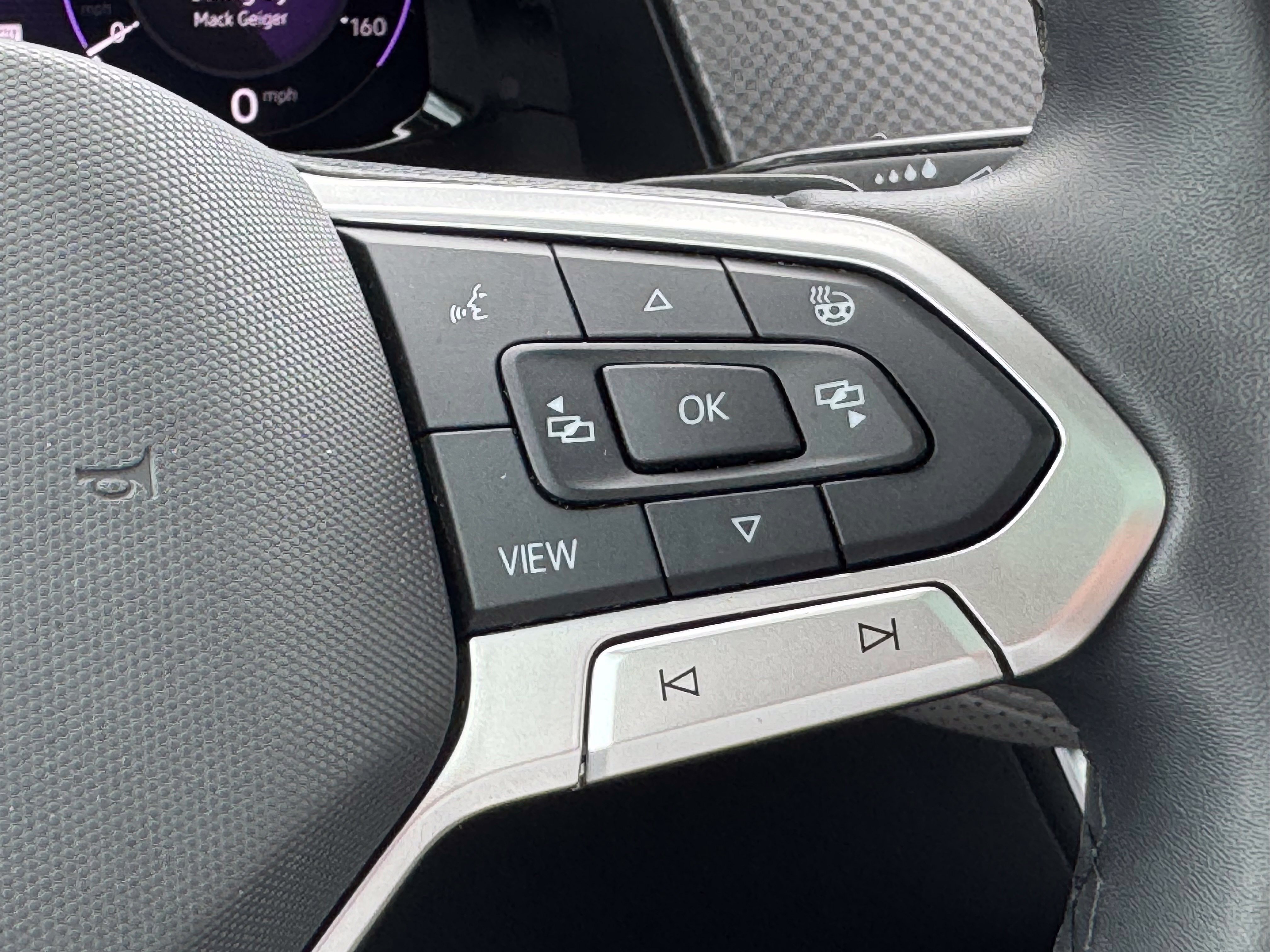Used 2024 Volkswagen Atlas Peak Edition SEL AWD/4WD image 48