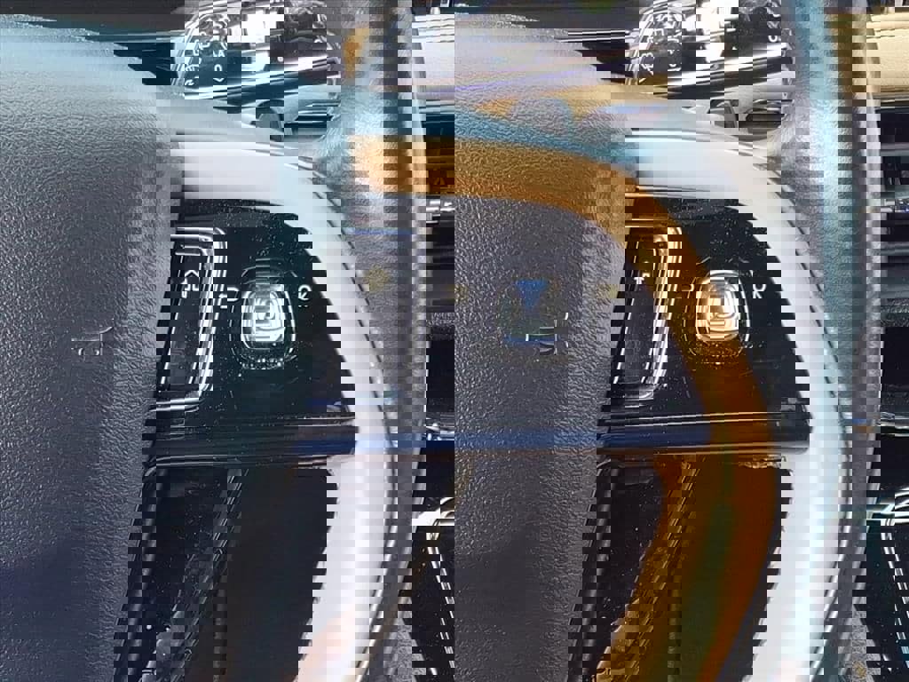 Used 2020 Lincoln Corsair Reserve w/ Equipment Group 202A image 19