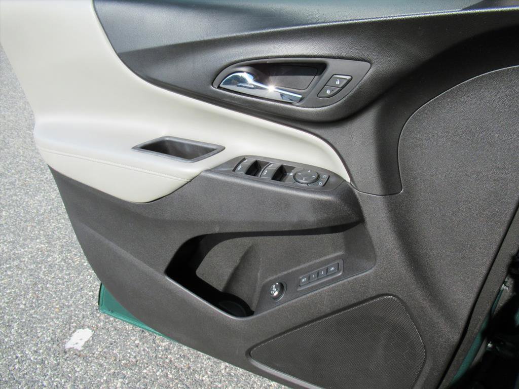 Used 2018 Chevrolet Equinox Premier image 26