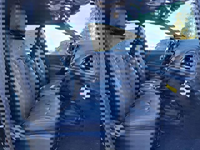 New 2026 Chrysler Pacifica Select w/ S Appearance Package AWD/4WD image 24