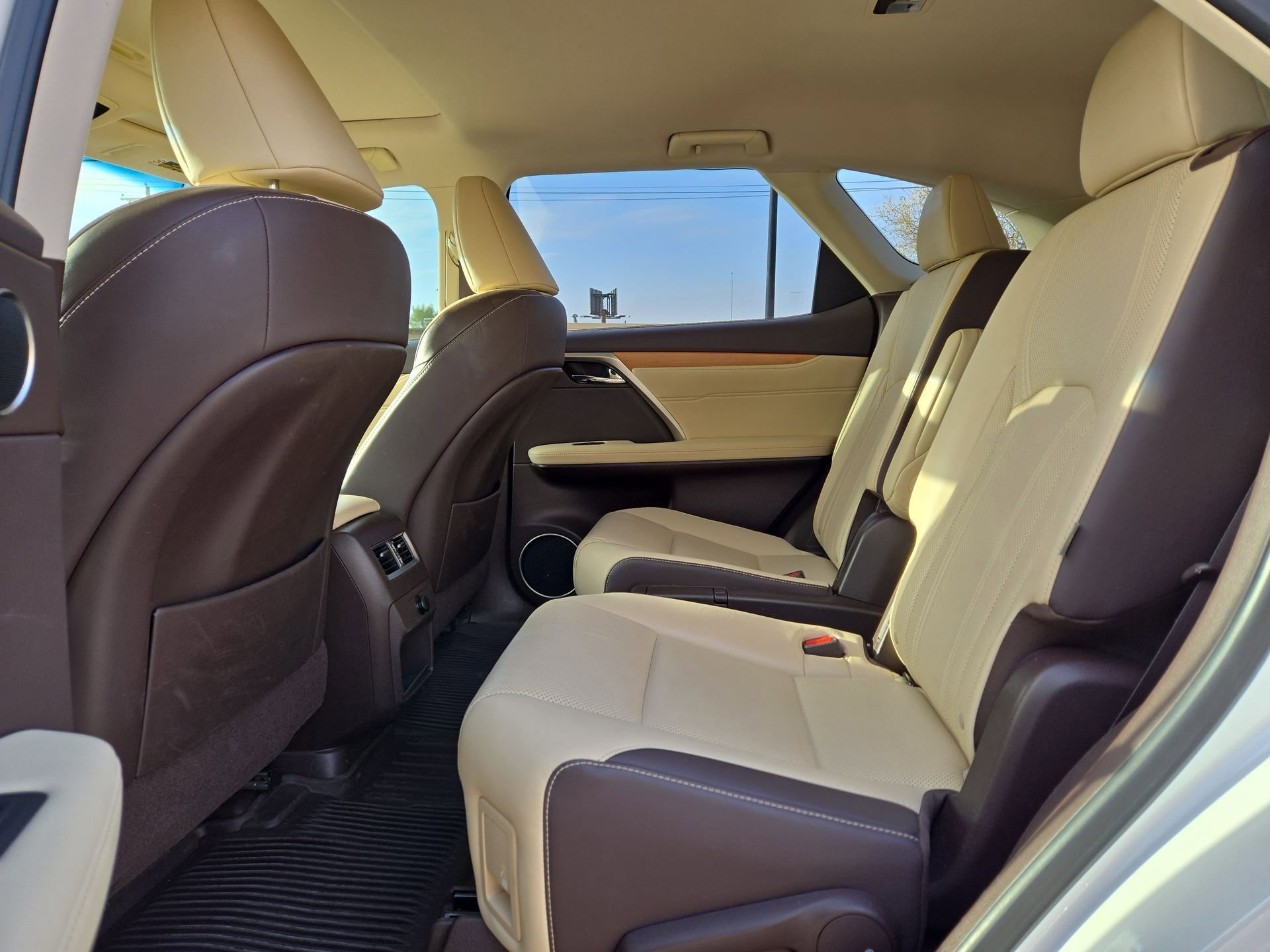 Used 2019 Lexus RX 350L FWD image 13