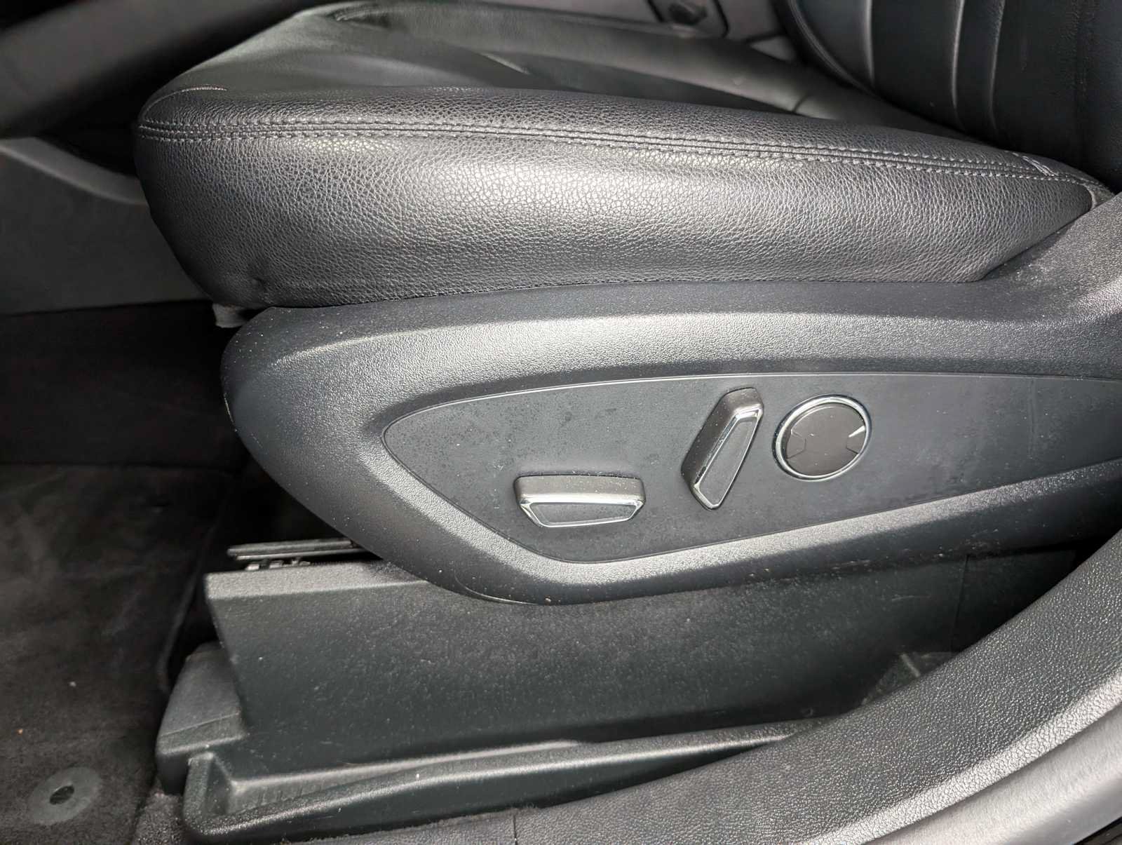 Used 2022 Lincoln Nautilus AWD w/ Premium Package image 36