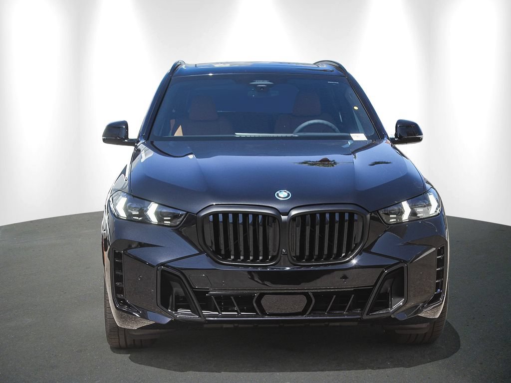 New 2026 BMW X5 xDrive50e w/ M Sport Package AWD/4WD image 2