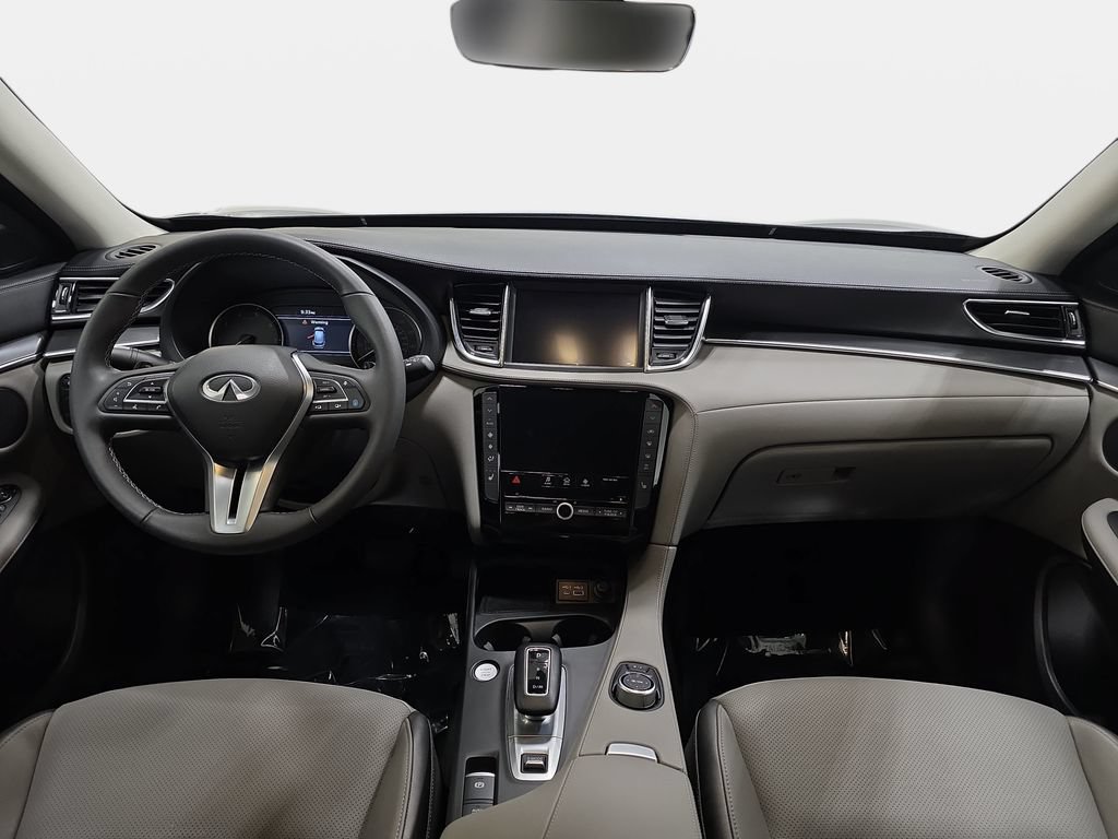 Certified 2025 INFINITI QX50 Luxe AWD/4WD image 9